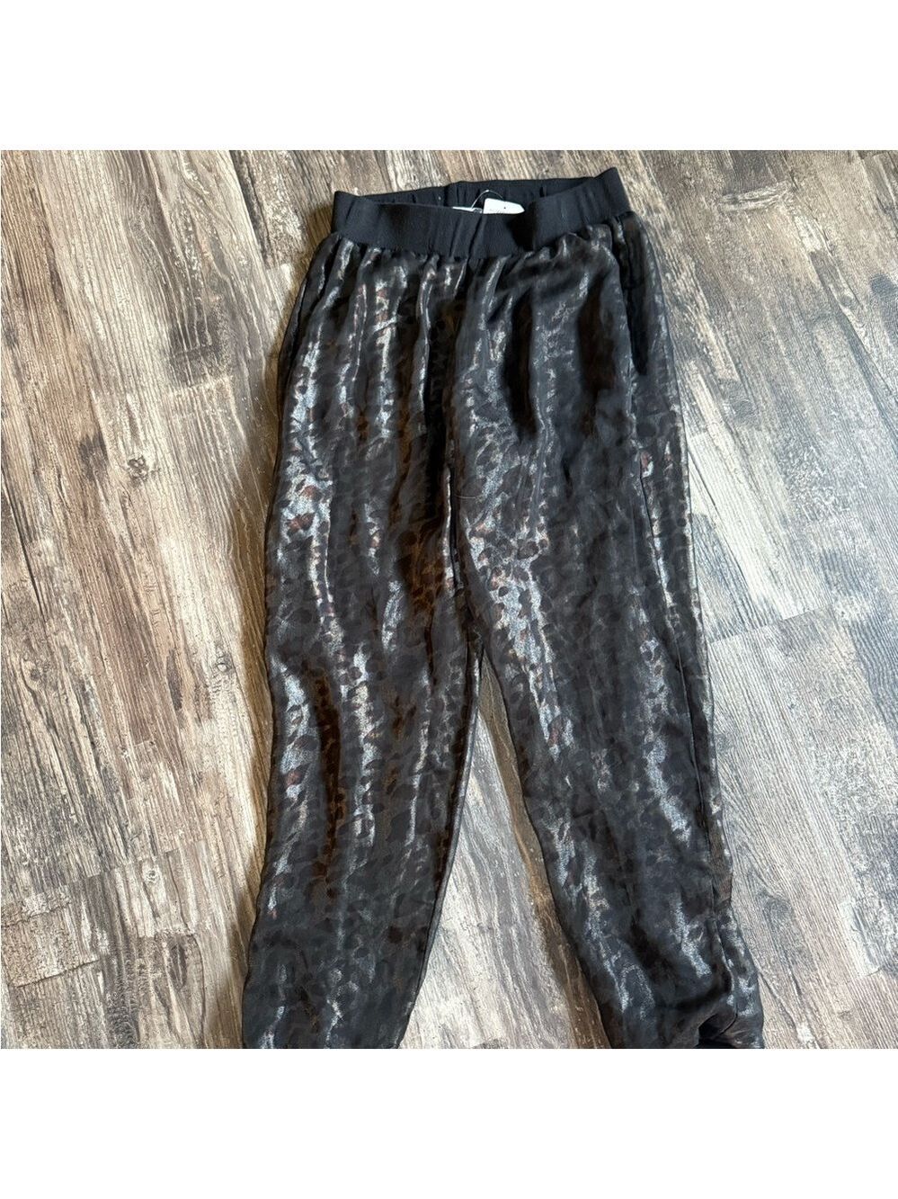 NWT Wayf Black Joggers Nordstroms with Tapered Fit - Picture 2 of 3